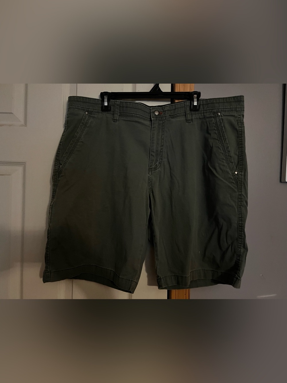 Weatherproof men’s shorts, green, size 40